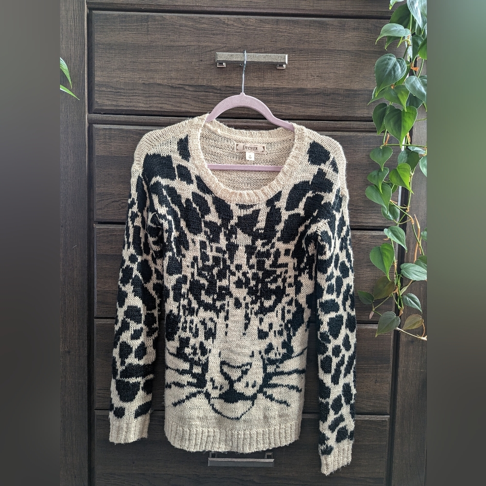 Cute leopard cat face sweater